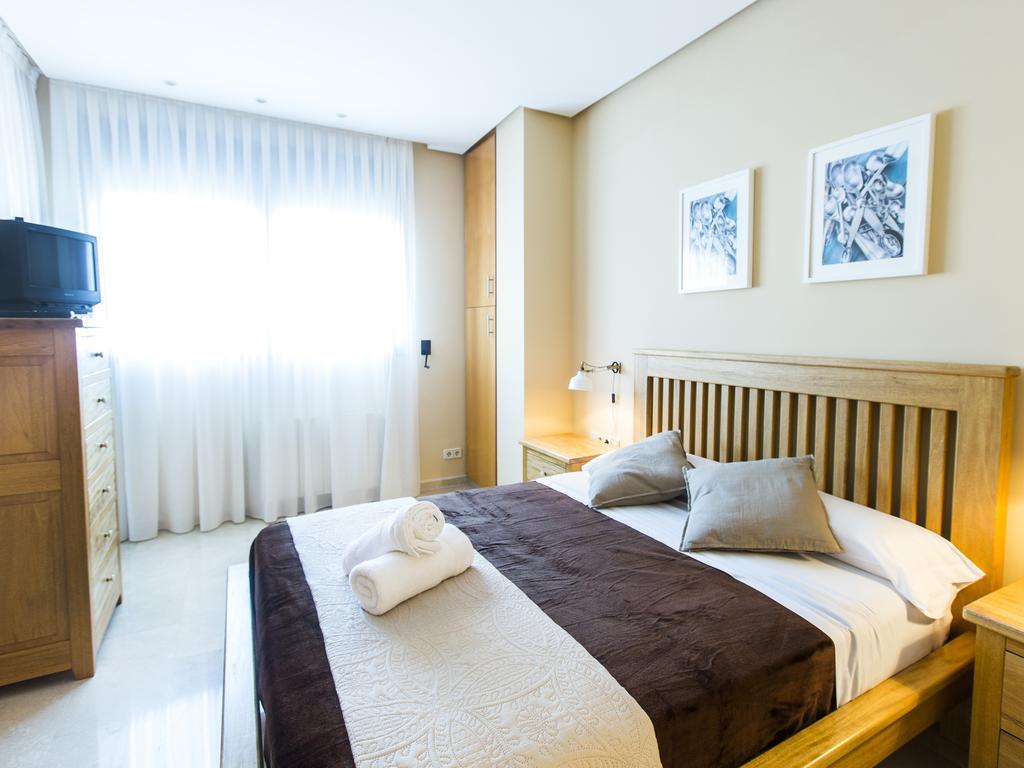 Total Valencia Center Apartman Szoba fotó